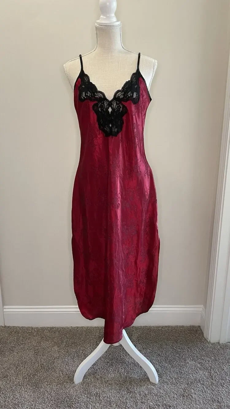 Vintage California Miss Lace Slip Dress Lingerie Nightgown Nightie Gothic Red M